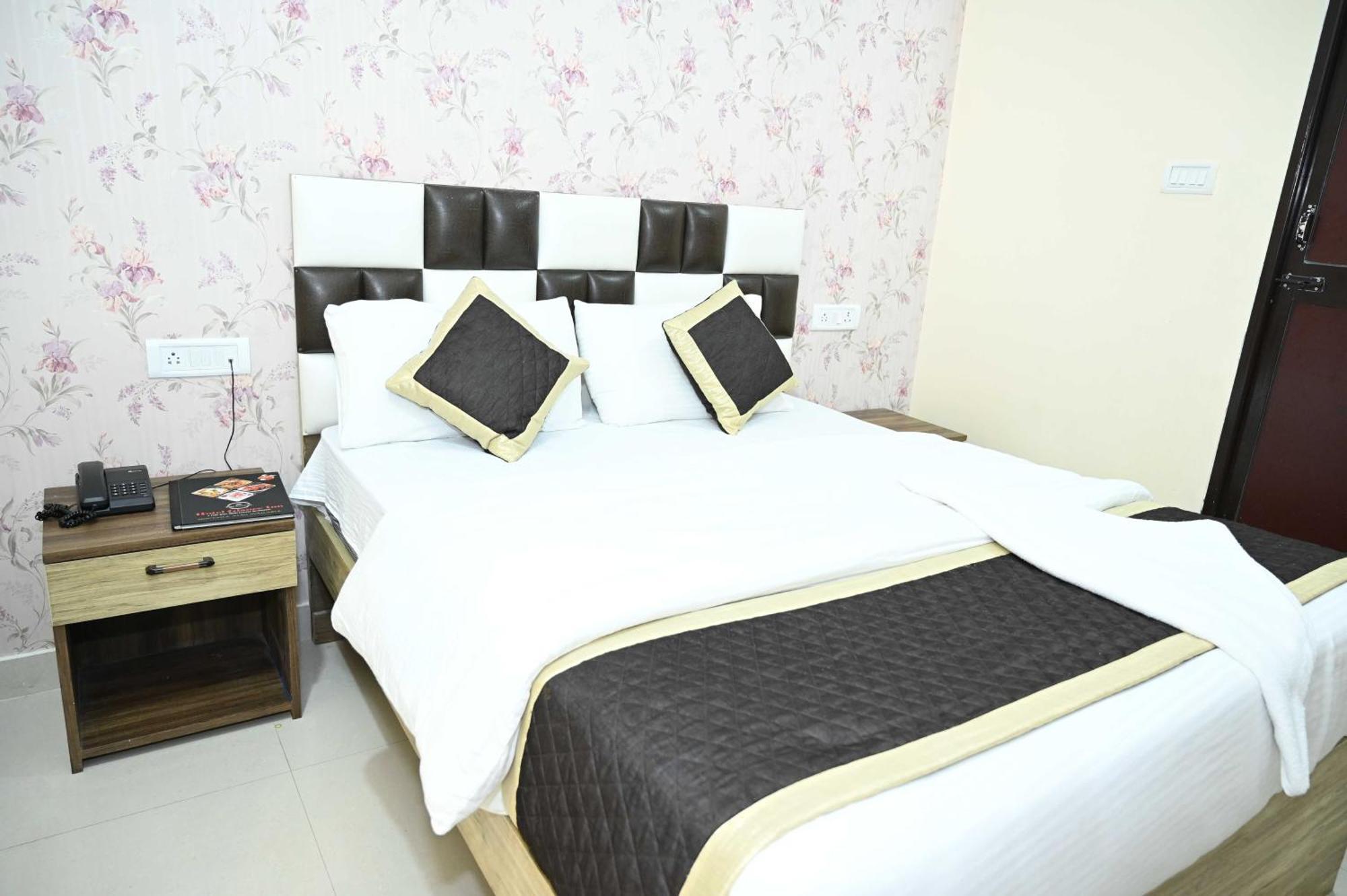 Super Hotel O Glance Inn Patna  Eksteriør bilde